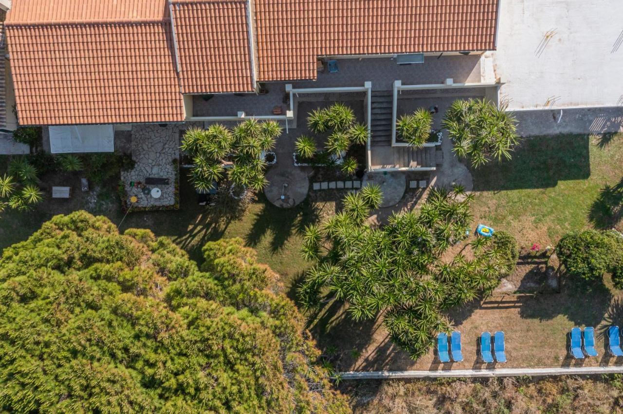 Lazaris Apartments Praia de Almiros Exterior foto